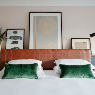 The Alex Hotel bedroom
