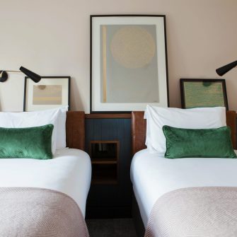 The Alex Hotel Dublin Twin Bedroom