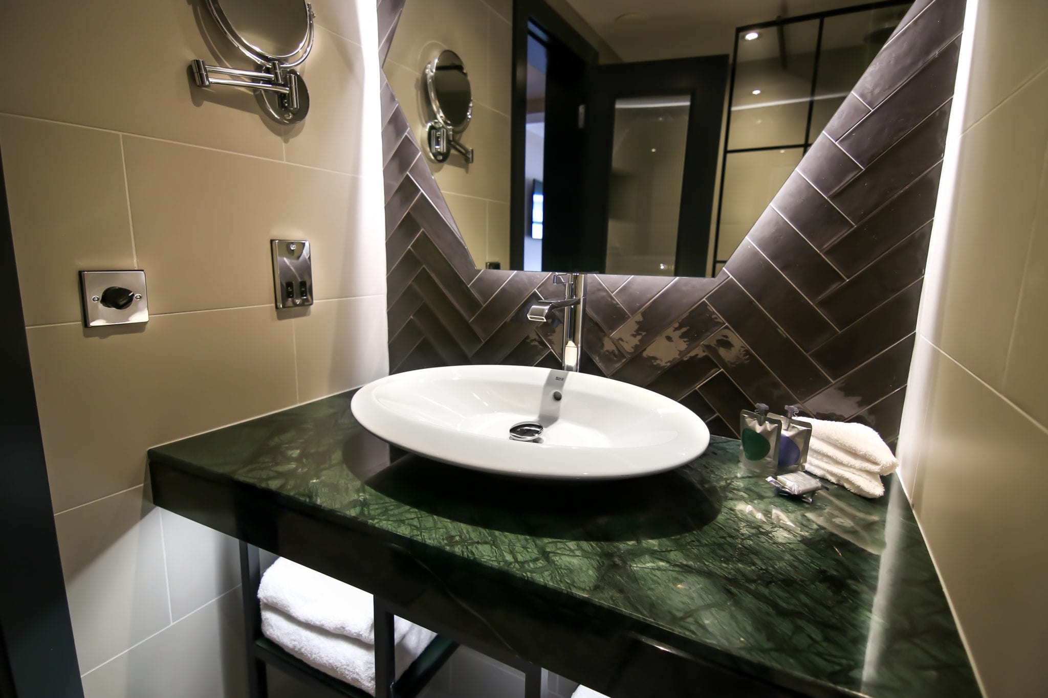 Journey Executive bathroom