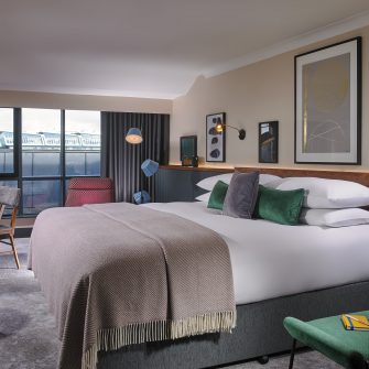 The Alex Hotel Executive bedroom